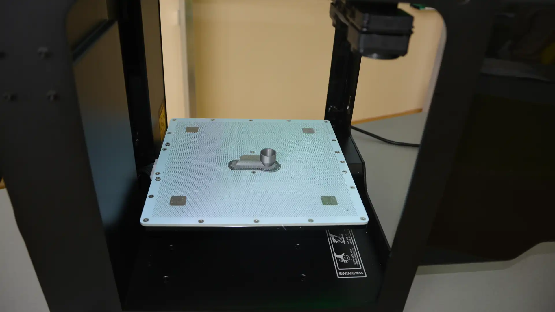 W Szkole Podstawowej w Wielogłowach jest nowa pracownia chemiczno-fizyczna