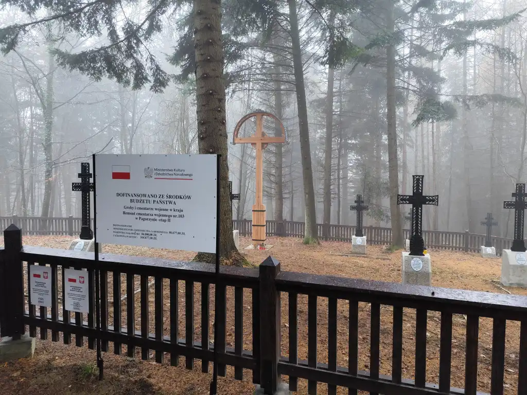 Pamięć o bohaterach. Cmentarz wojenny w Pagorzynie po renowacji