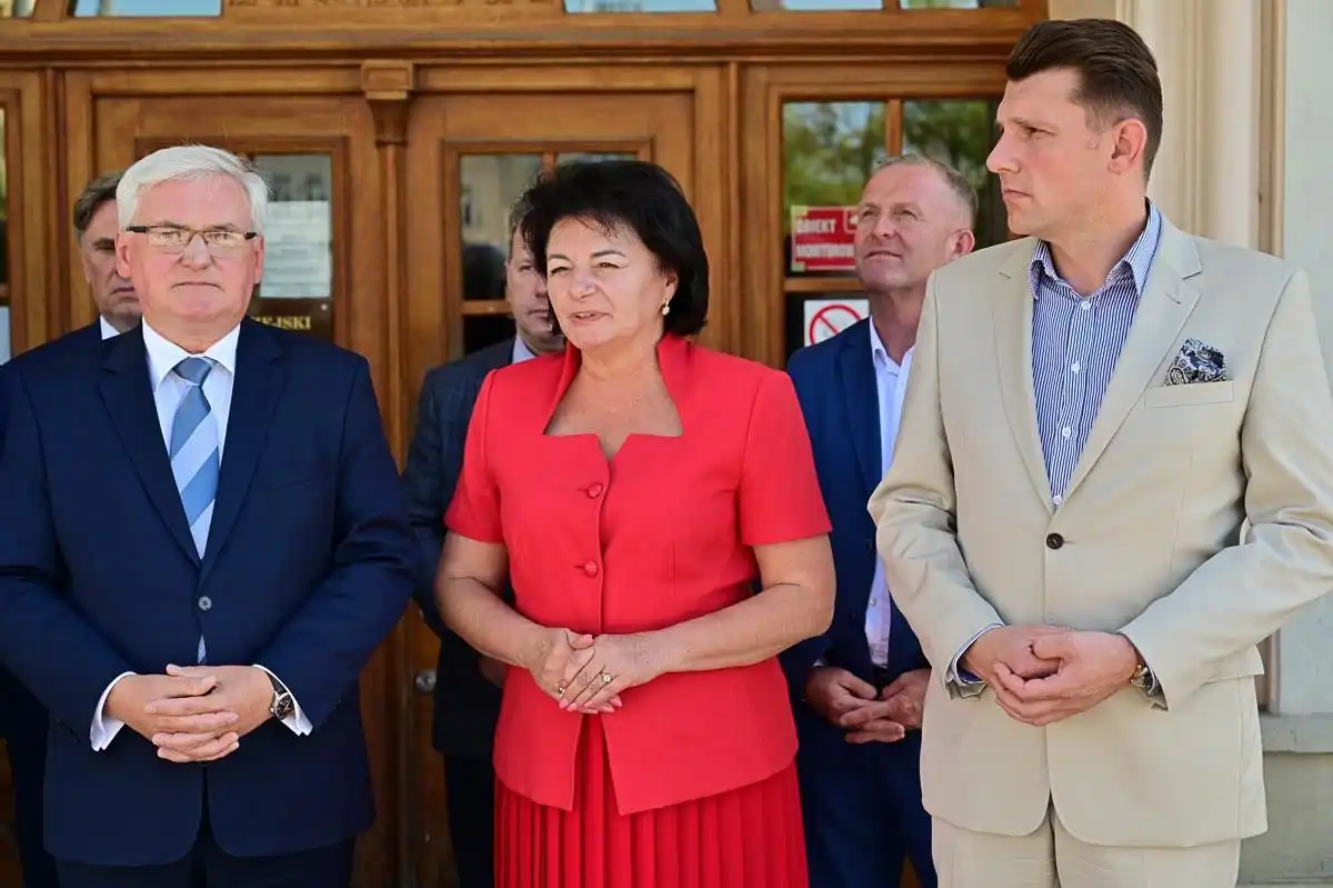 Wicemarszałek Józef Gawron spotkał się z samorządowcami ziemi gorlickiej. Dyskutowano o zmianach Programu Ochrony Powietrza